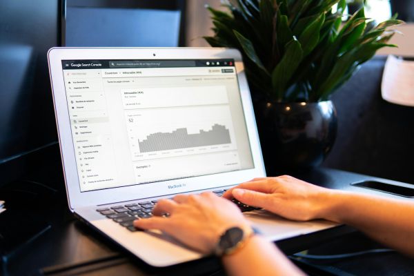 Solutions de référencement SEO mesurables et adaptées